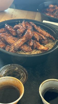Oming's Kitchen Sahara and Nellis by null
