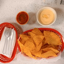 Mi Tierra Taco Bar & Grill - Chips with salsa and queso