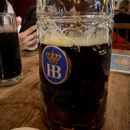 Dunkel for the win! Dunkel for the win!