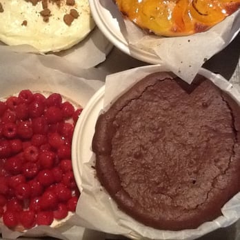 Goût & Saveur - Celle est au chocolat est vraiment top ! On peut aussi prendre à emporter - Breakfast & Brunch Near Me - Brussels, BRU