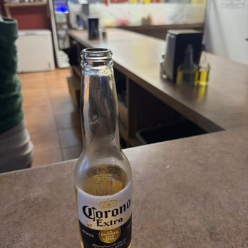 La Macarena Cafeteria - Cerveza fria - Cafeteria Near Me - Miami, Florida