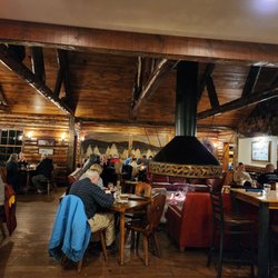 Johnny Seesaw's - The dining room
