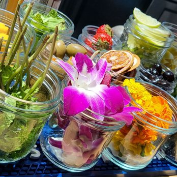 Monarch Ocean Pub - Cocktail garnish - Gastropubs Near Me - Del Mar, California