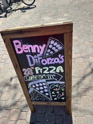 Benny Diforza's Pizza by null