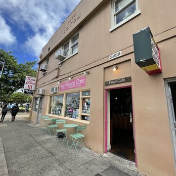 Peace Café - Right next to Kim Chee III on S. King St - Vegan Near Me - Honolulu, Hawaii
