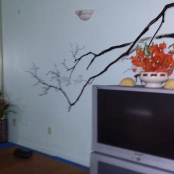 Loess Spa - Waiting area with tv after your scrub if you go with friends that take longer - Reflexology Near Me - Honolulu, Hawaii Loess Spa - Waiting area with tv after your scrub if you go with friends that take longer - Reflexology Near Me - Honolulu, Hawaii