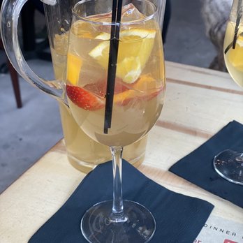 Pop & Pour - Pop & Pour White Sangria 32oz - Wine Bars Near Me - New York, New York Pop & Pour - Pop & Pour White Sangria 32oz - Wine Bars Near Me - New York, New York
