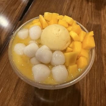 Sweet Mango Dessert & Cafe - #40 Glutinous Rice Balls in Mango Juice with Mango - Desserts Near Me - San Francisco, California Sweet Mango Dessert & Cafe - #40 Glutinous Rice Balls in Mango Juice with Mango - Desserts Near Me - San Francisco, California
