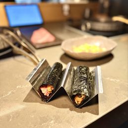 Hand rolls Hand rolls