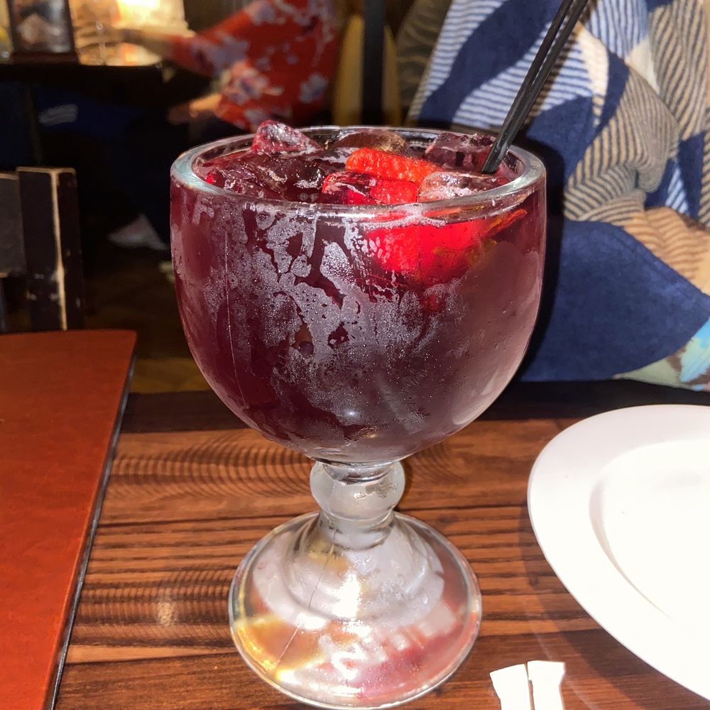 LongHorn Steakhouse - Sangria - Steakhouses Near Me - Skokie, Illinois LongHorn Steakhouse - Sangria - Steakhouses Near Me - Skokie, Illinois