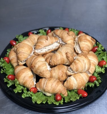 Alex Farms Hickory Smoked Chicken Salad and BBQ Olive Branch by null