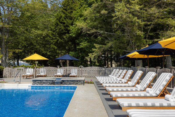 Spruce Point Inn Resort & Spa by null