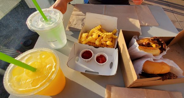 Shake Shack Bay Street by null