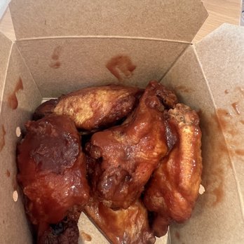 SoCal Wings - Spicy Garlic Wings - Chicken Wings Near Me - Long Beach, California SoCal Wings - Spicy Garlic Wings - Chicken Wings Near Me - Long Beach, California