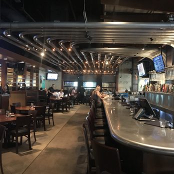 Yard House - Bars Near Me - Hallandale Beach, Florida