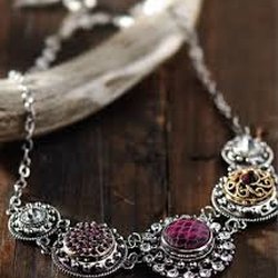 Dehn's Flowers - Ginger Snap jewelry