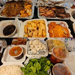 This is (2) party packs and spinach salad. Generous servings and delicious!
