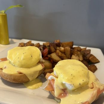 Bru's Wiffle - Breakfast & Brunch Near Me - Santa Monica, California