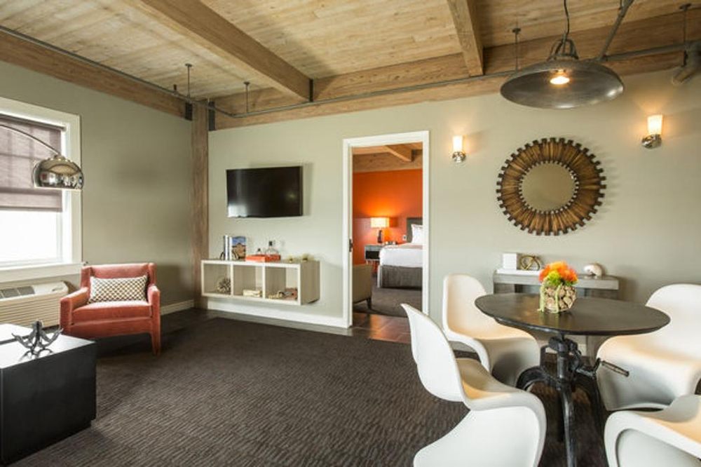 Pier 21, Galveston Roadtrippers