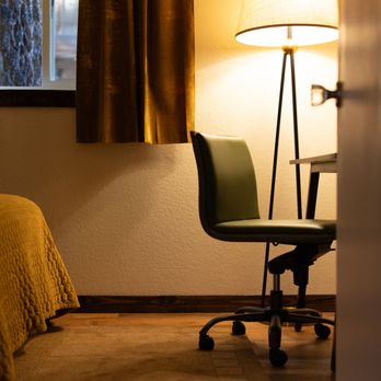 The Burgundy - Hotels Near Me - Big Bear Lake, California The Burgundy - Hotels Near Me - Big Bear Lake, California