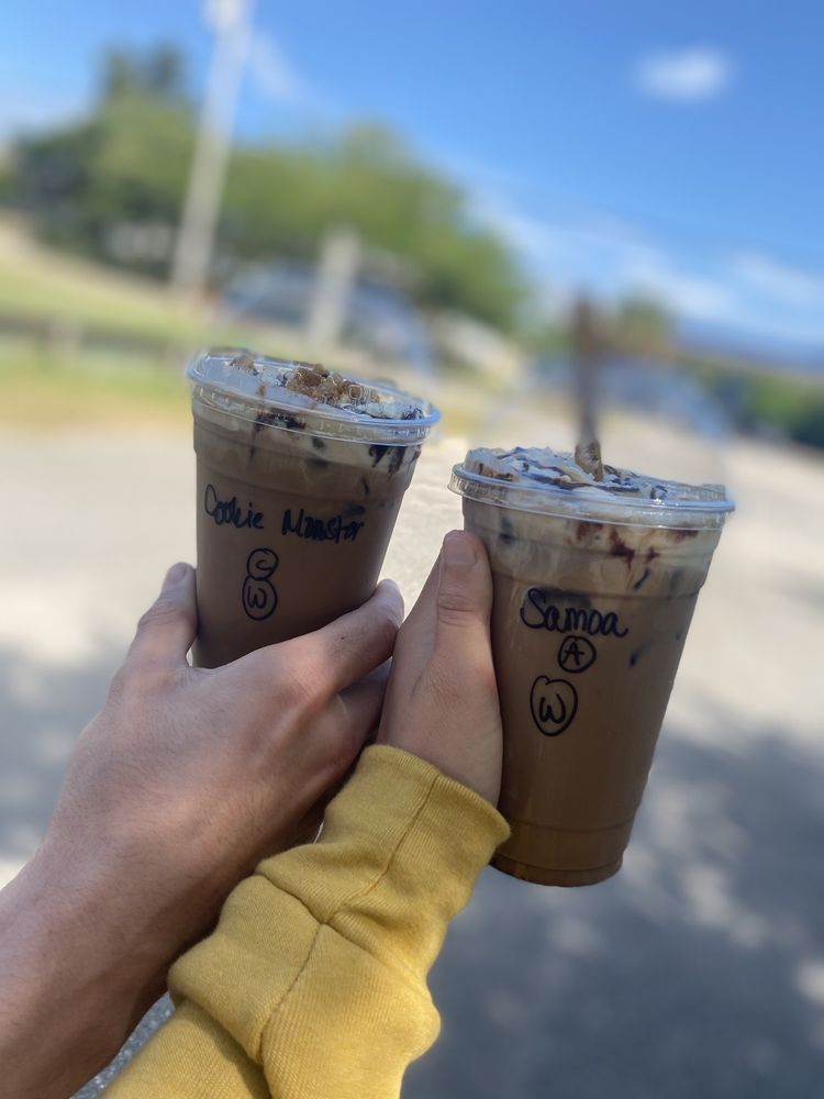 BEADS & GRINDS Updated August 2024 123 Photos & 42 Reviews 47039