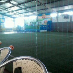 Pionino - Pista de fútbol y escenario