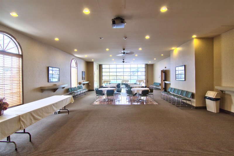 MCINNIS & HOLLOWAY FUNERAL HOMES Updated October 2024 15 Photos