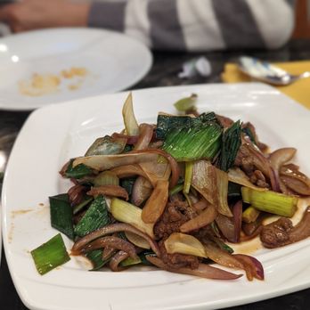 Red Bowl - Mongolian Beef - Cantonese Near Me - Brooklyn, New York