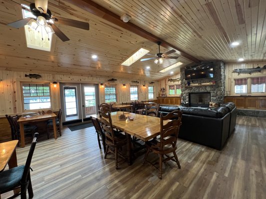 Evergreen Lodge by null