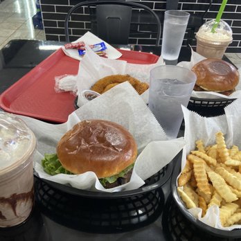 Burger Bite - The best burgers and shakes in Rogers Park, hands down! - Burgers Near Me - Chicago, Illinois