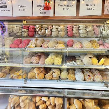 Iniguez Bakery & Deli - Case - Bakeries Near Me - Los Banos, California Iniguez Bakery & Deli - Case - Bakeries Near Me - Los Banos, California