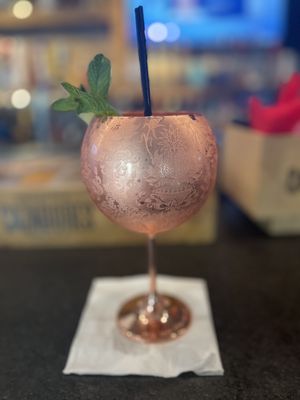 Double Dyme Tavern by null