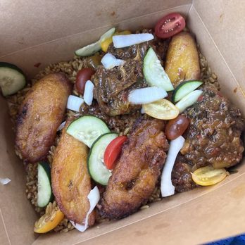 Kojokojo Fusion - Jolof Jollof Rice Platter with oxtail - Caribbean Near Me - Oakland, California Kojokojo Fusion - Jolof Jollof Rice Platter with oxtail - Caribbean Near Me - Oakland, California