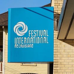 Festival International de Louisiane - Sign