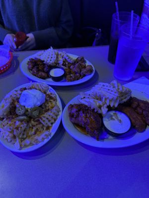 Pluckers Wing Bar by null