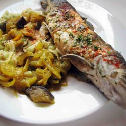 La Salamandre Verte - Truite au vin blanc et raviole ratatouille !