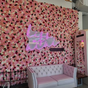 Raining Berries - Gainesville - Coffee & Tea Near Me - Gainesville, Florida Raining Berries - Gainesville - Coffee & Tea Near Me - Gainesville, Florida