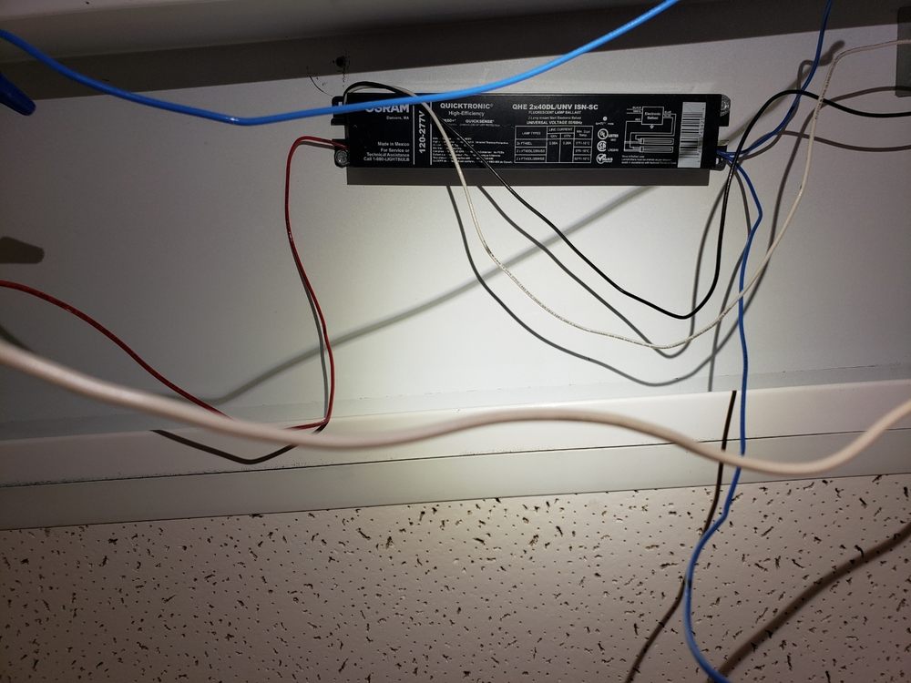 Slide of Handyman services by Abel Cruz