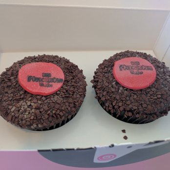 Georgetown Cupcake - Cupcakes Near Me - Washington, DC, District of Columbia