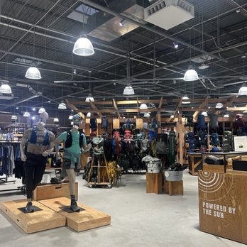REI - Outdoor Gear Near Me - Chicago, Illinois REI - Outdoor Gear Near Me - Chicago, Illinois