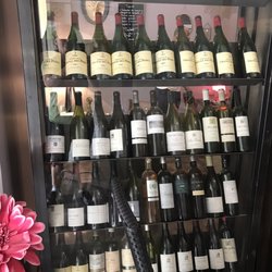 Le Nulle Part Ailleurs - Nice local wines.