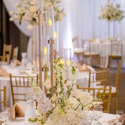 Roses Say - Reception centerpiece