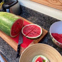 Me cutting the watermelon up right now! Me cutting the watermelon up right now!