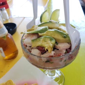 Sea Beach Ay - a bowl of guacamole and chips - Food Stands Near Me - Hollywood, Florida Sea Beach Ay - a bowl of guacamole and chips - Food Stands Near Me - Hollywood, Florida
