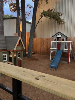 NettBar Shady Acres by null