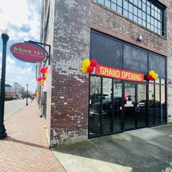 Grand opening day!
