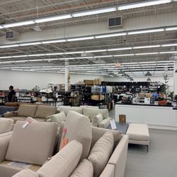 Pottery Barn Outlet