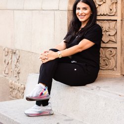 Meet our Dr. Mahsa