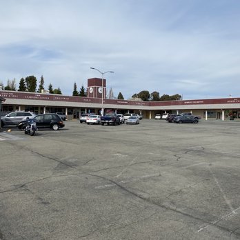 Manor Square - Shopping Centers Near Me - San Leandro, California Manor Square - Shopping Centers Near Me - San Leandro, California