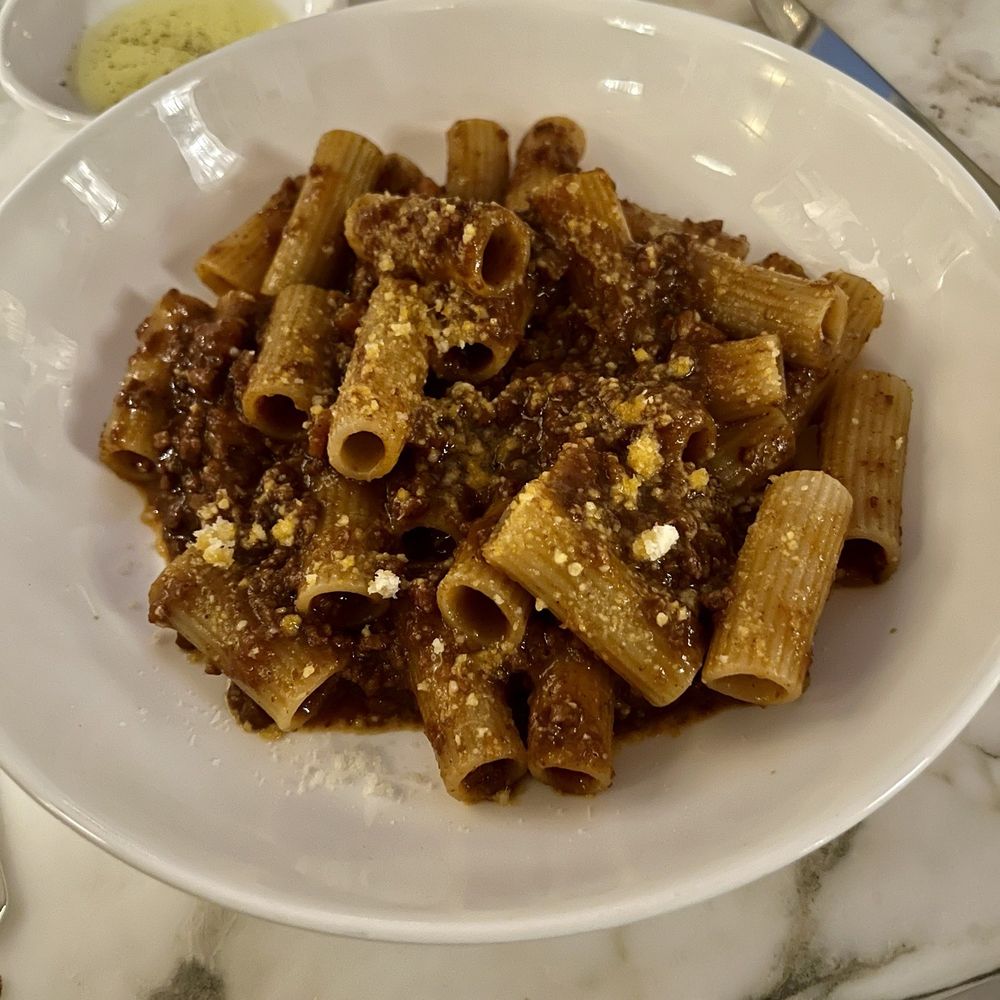 Cecconi's - Bolognese. Undercooked chewy pasta - Italian Near Me - Barcelona, B